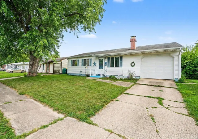 Photo 3 of Manufactured home for sale at 1316 Michigan Ave, Mishawaka, IN 46544 | MLS# 202632100 | Listing updated on 2026-08-07