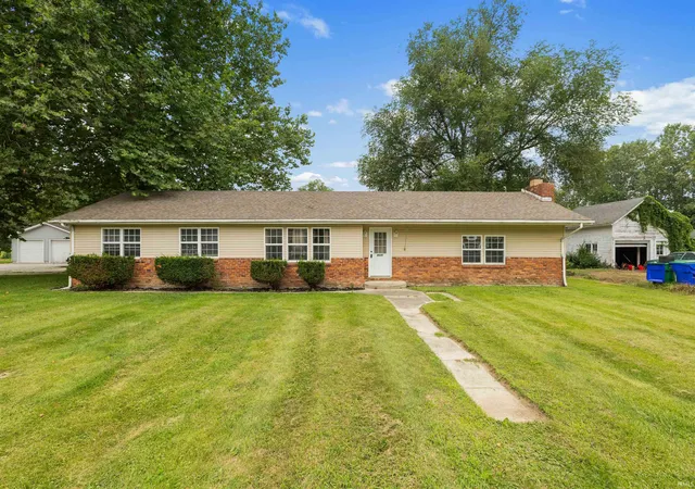 Photo 1 of Sale Pending at 9026 Aboite Rd, Roanoke, IN 46783 | MLS# 202632102 | Listing updated on 2026-09-20