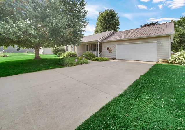 Photo 3 of Manufactured home for sale at 11911 Ridgeview Dr, Plymouth, IN 46563 | MLS# 202632104 | Listing updated on 2026-08-22