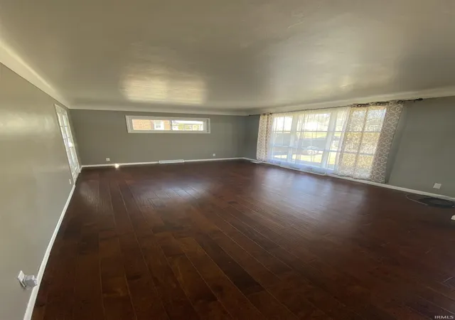 Photo 2 of Manufactured home for sale at 2701 Leroy Ave, Fort Wayne, IN 46805 | MLS# 202632116 | Listing updated on 2026-08-07