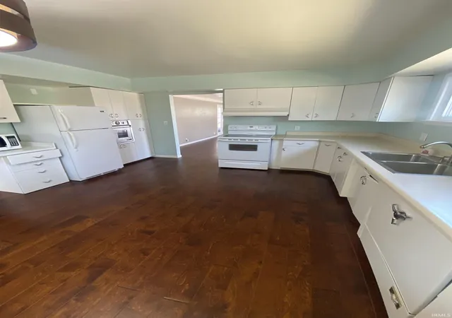 Photo 3 of Manufactured home for sale at 2701 Leroy Ave, Fort Wayne, IN 46805 | MLS# 202632116 | Listing updated on 2026-08-07