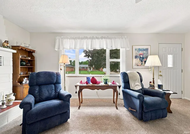 Photo 4 of Sale Pending at 3311 N Lanewood Dr, Muncie, IN 47304 | MLS# 202632119 | Listing updated on 2026-08-19