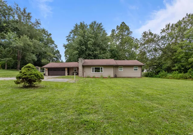 Photo 3 of Sale Pending at 3453 W 100 North, Kokomo, IN 46901 | MLS# 202632125 | Listing updated on 2026-08-25