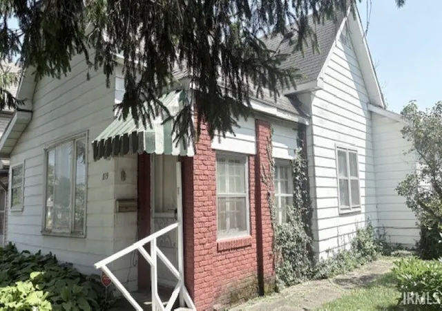 Photo 1 of Sale Pending at 819 E Harrison St, Kokomo, IN 46901 | MLS# 202632140 | Listing updated on 2026-09-09