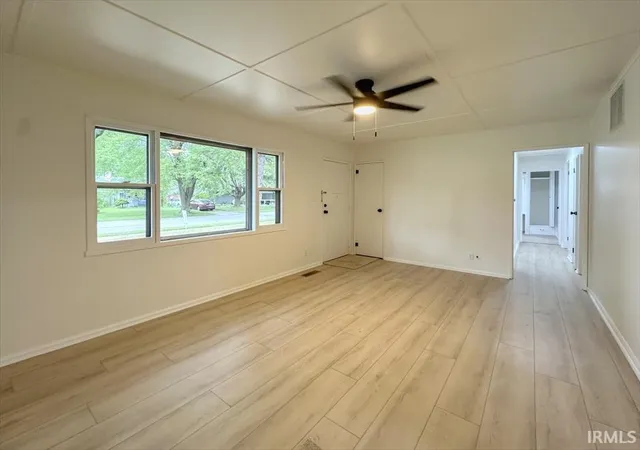 Photo 4 of Manufactured home for sale at 1117 Brentwood Dr, Kokomo, IN 46901 | MLS# 202632144 | Listing updated on 2026-08-07