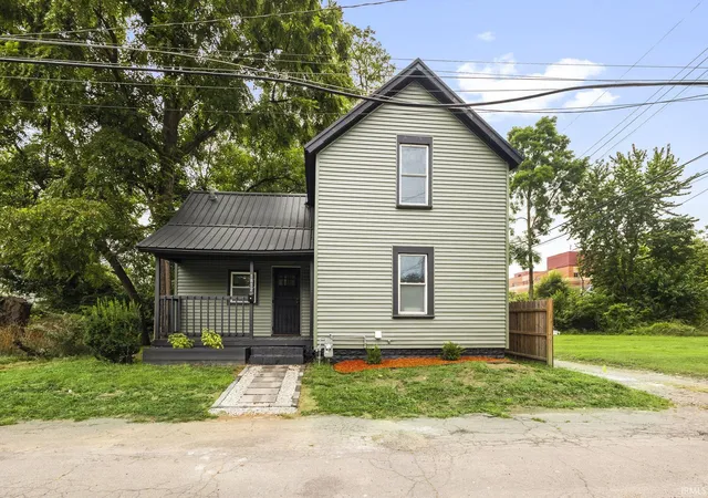 Photo 1 of Sale Pending at 1812 Columbia St, South Bend, IN 46613 | MLS# 202632146 | Listing updated on 2026-09-04