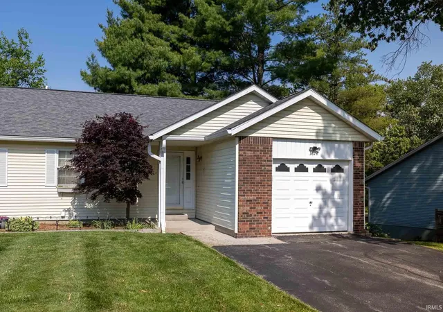 Photo 2 of Condo for sale at 3874 S Laurel Ct, Bloomington, IN 47401 | MLS# 202632166 | Listing updated on 2026-09-10