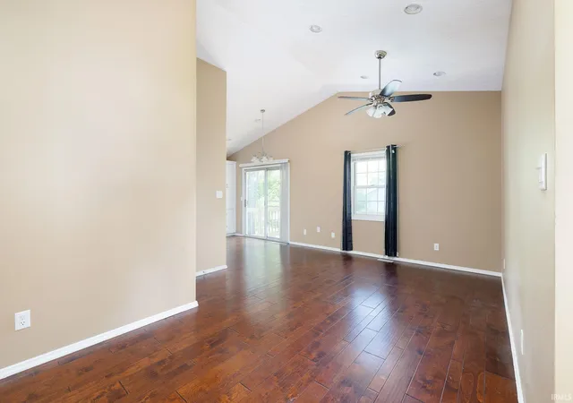 Photo 4 of Condo for sale at 3874 S Laurel Ct, Bloomington, IN 47401 | MLS# 202632166 | Listing updated on 2026-09-10