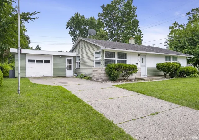 Photo 2 of Manufactured home for sale at 3414 Brookhurst Pl, South Bend, IN 46615 | MLS# 202632170 | Listing updated on 2026-09-15