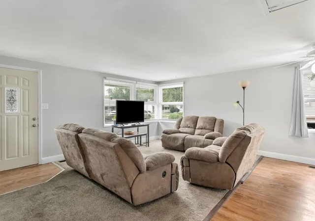 Photo 3 of Manufactured home for sale at 3414 Brookhurst Pl, South Bend, IN 46615 | MLS# 202632170 | Listing updated on 2026-09-15