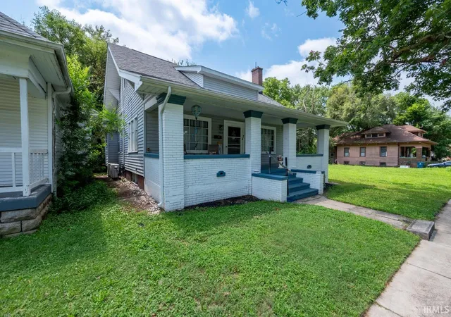 Photo 3 of Manufactured home for sale at 1723 Thompson Ave, Terre Haute, IN 47803 | MLS# 202632173 | Listing updated on 2026-08-28