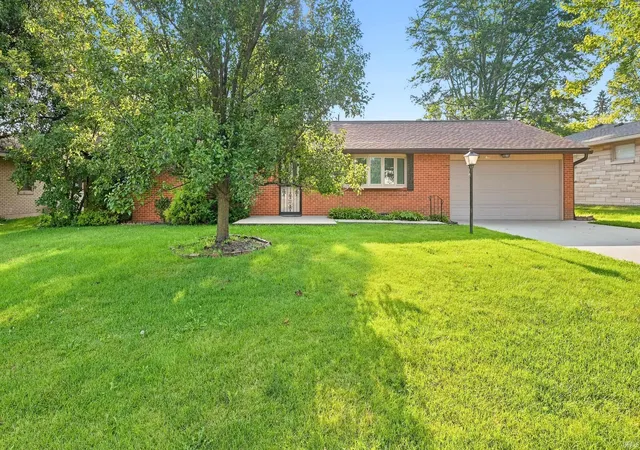 Photo 2 of Sale Pending at 1210 N Forest Ave, Muncie, IN 47304 | MLS# 202632195 | Listing updated on 2026-08-21