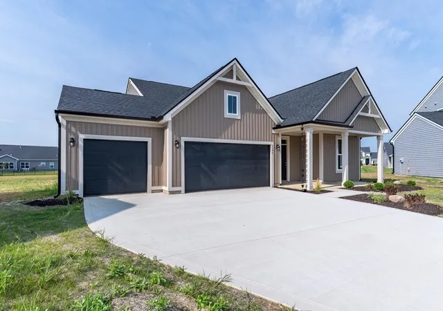 Photo 3 of Manufactured home for sale at 5294 Orinoco Run, Fort Wayne, IN 46818 | MLS# 202632211 | Listing updated on 2026-08-07