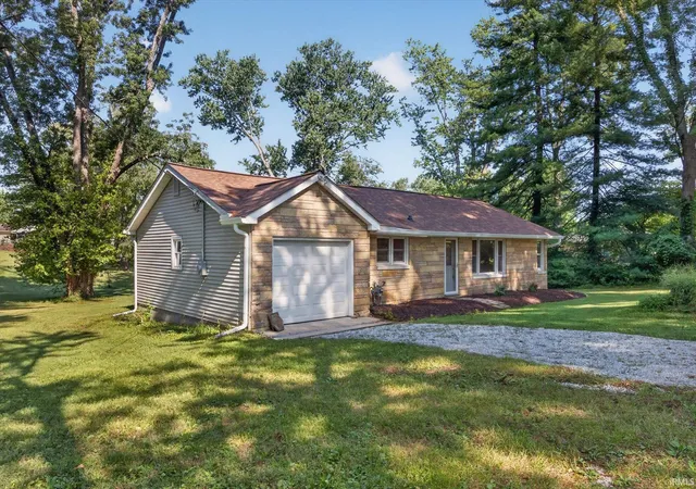Photo 3 of Manufactured home for sale at 4540 S Old State Rd 37, Bloomington, IN 47401 | MLS# 202632219 | Listing updated on 2026-08-19