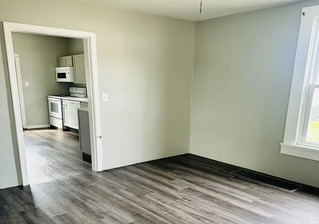 Photo 3 of Manufactured home for sale at 1810 28th Street, Bedford, IN 47421 | MLS# 202632222 | Listing updated on 2026-09-08