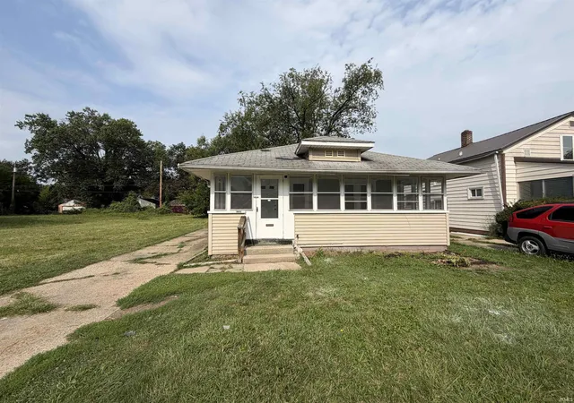 Photo 1 of Manufactured home for sale at 1233 N Meade St, South Bend, IN 46628 | MLS# 202632224 | Listing updated on 2026-09-01