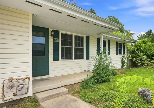 Photo 2 of Manufactured home for sale at 2916 Covington St, West Lafayette, IN 47906 | MLS# 202632228 | Listing updated on 2026-08-07