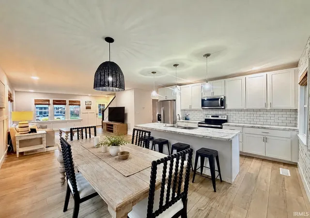 Photo 2 of Manufactured home for sale at 1917 E Mulberry St, Evansville, IN 47714 | MLS# 202632241 | Listing updated on 2026-08-07