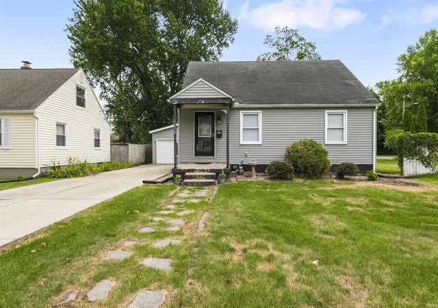 Photo 1 of Sale Pending at 1238 Academy Pl, South Bend, IN 46616 | MLS# 202632253 | Listing updated on 2026-08-24