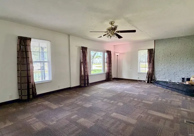Photo 3 of Manufactured home for sale at 1403 S Miller Ave, Marion, IN 46953 | MLS# 202632269 | Listing updated on 2026-09-30