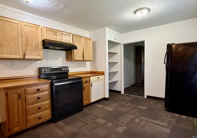 Photo 4 of Manufactured home for sale at 1403 S Miller Ave, Marion, IN 46953 | MLS# 202632269 | Listing updated on 2026-09-30