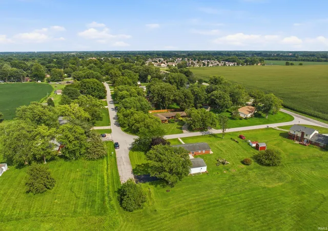 Photo 47 of Sale Pending at 2004 Bryn Mar Dr, Kokomo, IN 46902 | MLS# 202632305 | Listing updated on 2026-08-31