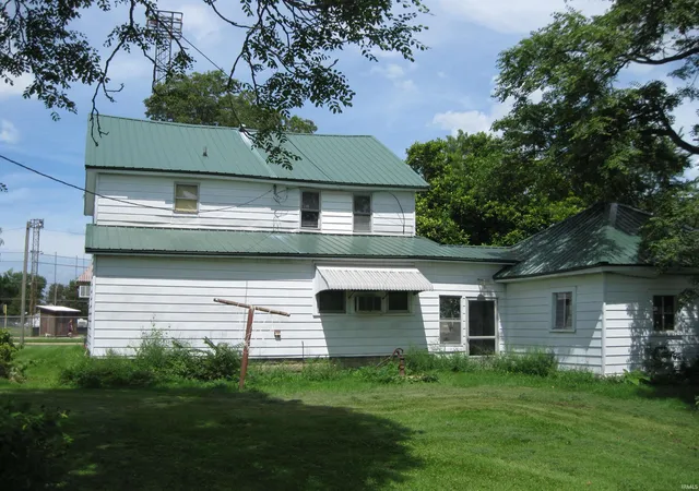 Photo 3 of Manufactured home for sale at 1221 Adams St, Decatur, IN 46733 | MLS# 202632316 | Listing updated on 2026-09-13