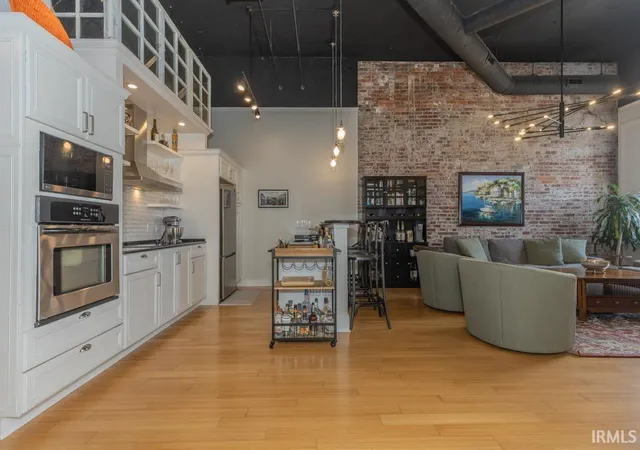 Photo 3 of Condo for sale at 508 Main St #4C, Evansville, IN 47708 | MLS# 202632322 | Listing updated on 2026-10-06