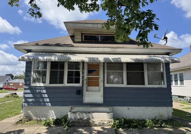 Photo 1 of Sale Pending at 621 S Kaley St, South Bend, IN 46619 | MLS# 202632331 | Listing updated on 2026-09-04