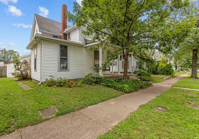 Photo 2 of Sale Pending at 743 S Webster St, Kokomo, IN 46901 | MLS# 202632335 | Listing updated on 2026-09-11