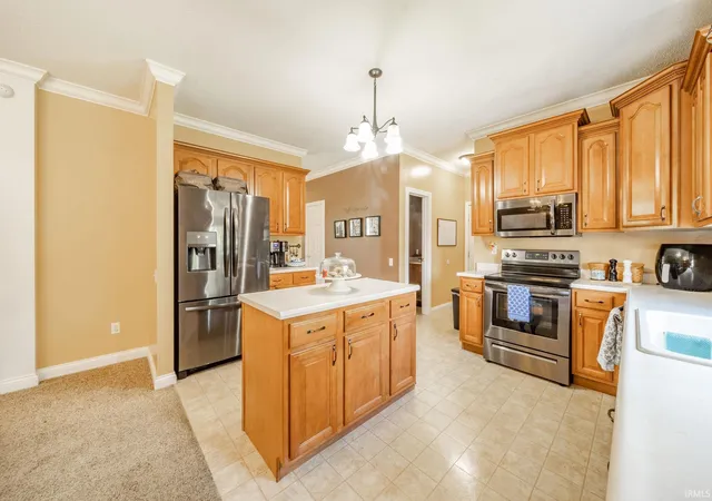 Photo 4 of Sale Pending at 2700 W Ashbrook Ln, Muncie, IN 47304 | MLS# 202632346 | Listing updated on 2026-09-16