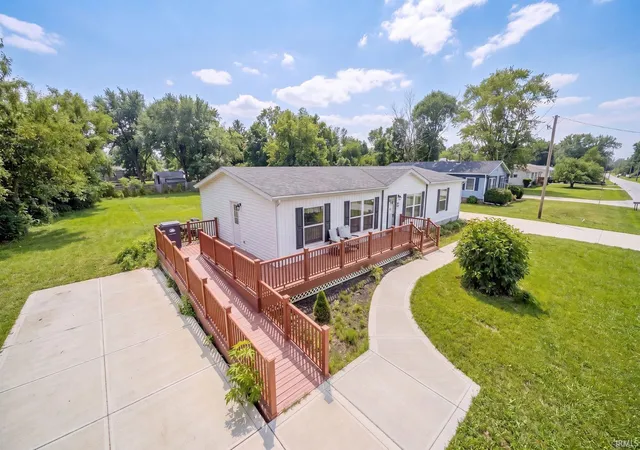 Photo 1 of Manufactured home for sale at 2305 E Delta Dr, Muncie, IN 47303 | MLS# 202632347 | Listing updated on 2026-08-31