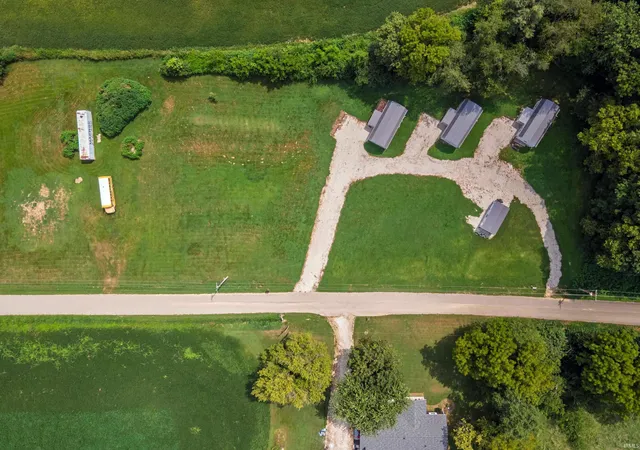 Photo 3 of Manufactured home for sale at 5026 N County Rd 375 W, Petersburg, IN 47567 | MLS# 202632354 | Listing updated on 2026-08-09