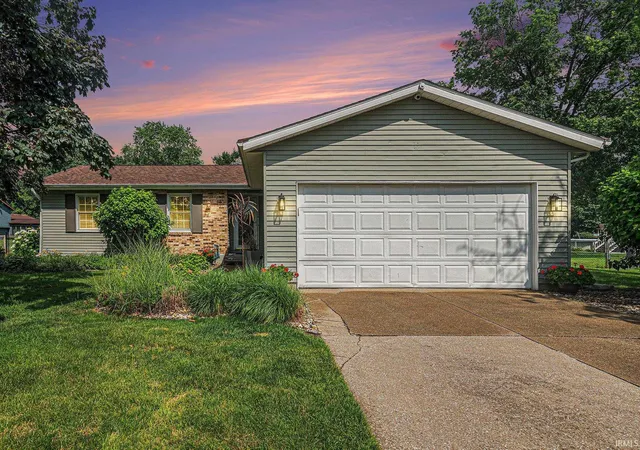 Photo 1 of Sale Pending at 53840 Kershner Ln, Elkhart, IN 46514 | MLS# 202632358 | Listing updated on 2026-08-23