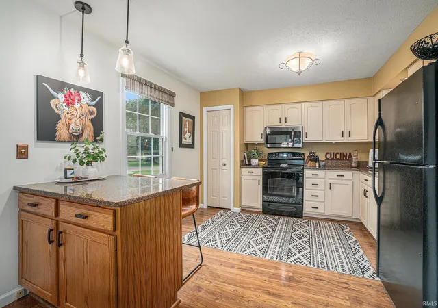 Photo 3 of Sale Pending at 53840 Kershner Ln, Elkhart, IN 46514 | MLS# 202632358 | Listing updated on 2026-08-23