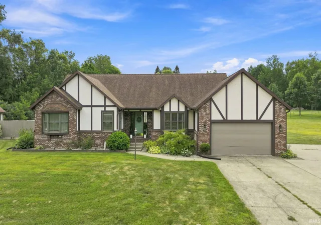Photo 2 of Sale Pending at 5959 W Pook Rd, South Whitley, IN 46787 | MLS# 202632376 | Listing updated on 2026-08-30