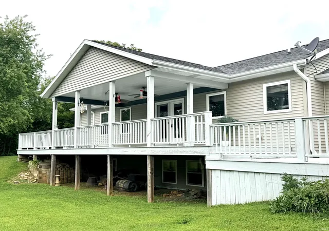 Photo 3 of Manufactured home for sale at 201 Janeway Dr, Veedersburg, IN 47987 | MLS# 202632384 | Listing updated on 2026-09-11