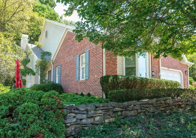Photo 3 of Condo for sale at 3152 S Coppertree Dr, Bloomington, IN 47401 | MLS# 202632397 | Listing updated on 2026-09-22