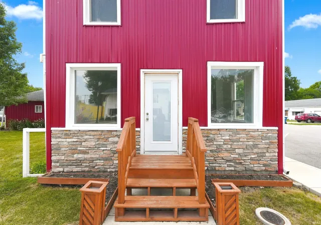 Photo 3 of Sale Pending at 15027 State Rd 1, Leo, IN 46765 | MLS# 202632418 | Listing updated on 2026-09-29