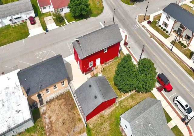 Photo 4 of Sale Pending at 15027 State Rd 1, Leo, IN 46765 | MLS# 202632418 | Listing updated on 2026-09-29