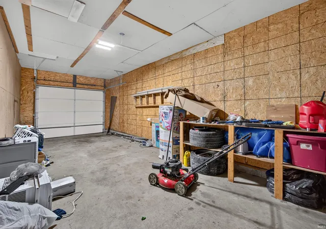 Photo 31 of Manufactured home for sale at 36 Jacks St, Gas City, IN 46933 | MLS# 202632430 | Listing updated on 2026-09-28