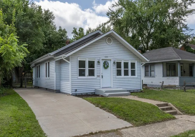 Photo 1 of Manufactured home for sale at 1233 Wilber St, South Bend, IN 46628 | MLS# 202632437 | Listing updated on 2026-09-16