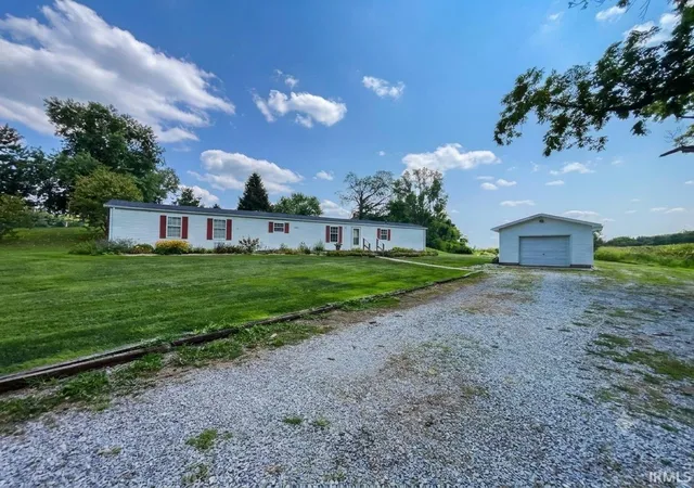 Photo 3 of Manufactured home for sale at 3319 W 50 South Rd, Princeton, IN 47670 | MLS# 202632441 | Listing updated on 2026-09-25