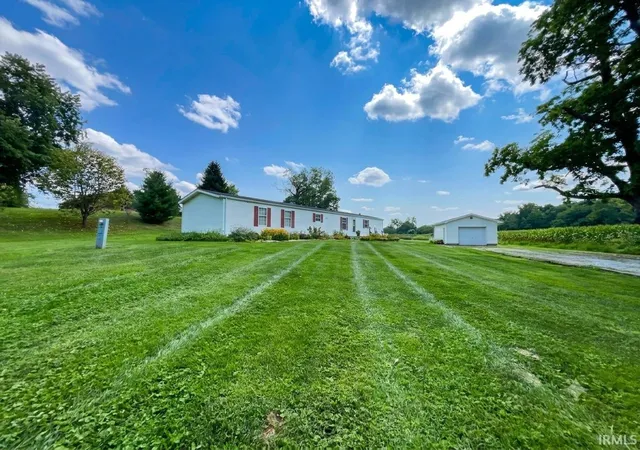 Photo 4 of Manufactured home for sale at 3319 W 50 South Rd, Princeton, IN 47670 | MLS# 202632441 | Listing updated on 2026-09-25