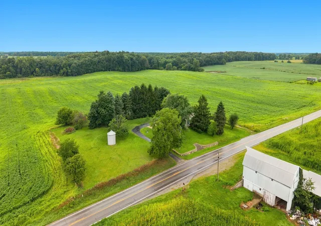 Photo 3 of Manufactured home for sale at 3690 S State Rd 3, Lagrange, IN 46761 | MLS# 202632446 | Listing updated on 2026-09-21