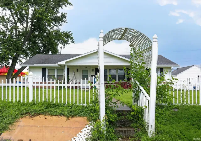 Photo 3 of Sale Pending at 216 W S A St, Gas City, IN 46933 | MLS# 202632465 | Listing updated on 2026-09-09