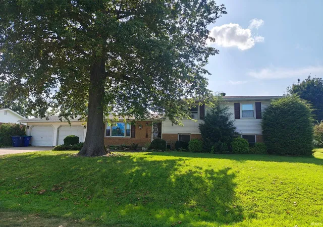Photo 1 of Manufactured home for sale at 209 N 1st Avenue, Princeton, IN 47670 | MLS# 202632474 | Listing updated on 2026-09-05