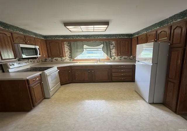Photo 4 of Manufactured home for sale at 209 N 1st Avenue, Princeton, IN 47670 | MLS# 202632474 | Listing updated on 2026-09-05
