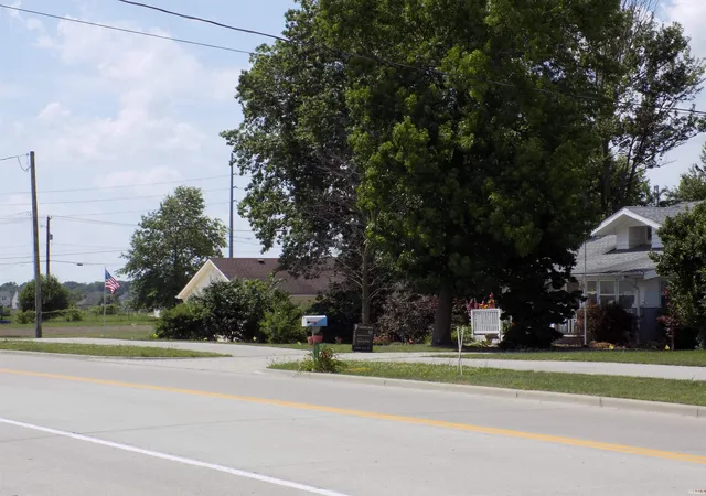 Photo 4 of Manufactured home for sale at 6240 Bass Rd, Fort Wayne, IN 46818 | MLS# 202632485 | Listing updated on 2026-08-10