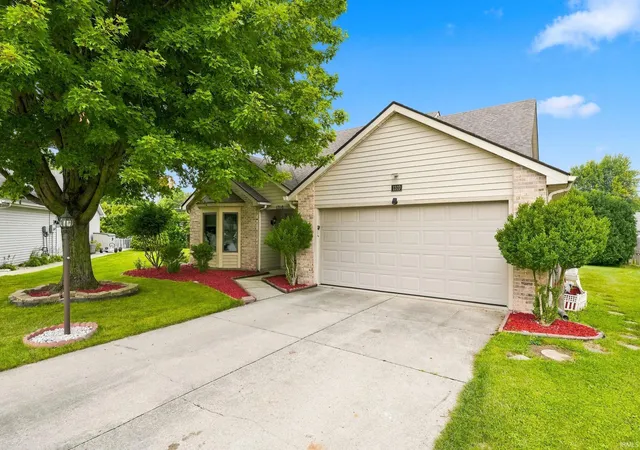 Photo 1 of Sale Pending at 1310 Cnl Ridge Dr, New Haven, IN 46774 | MLS# 202632517 | Listing updated on 2026-09-01